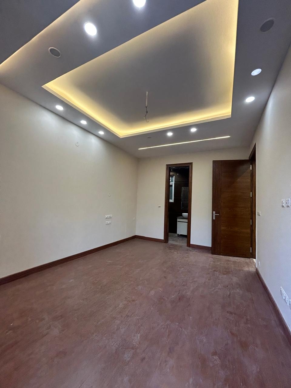 3 BHK South Facing Independent Floor For Sale